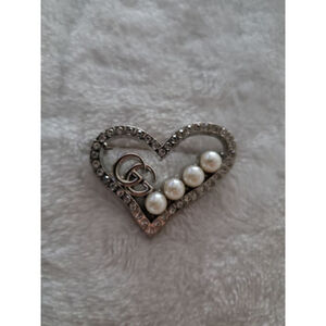 Fashion Heart GG Pearl Rhinestone Brooch Pin One Size Silver White